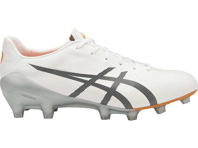 asics football boots review